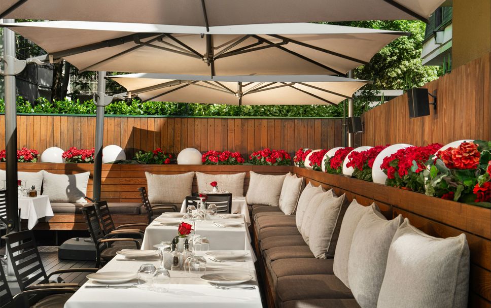 Restaurant Photo