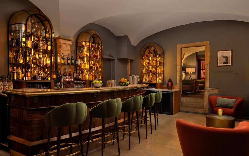 Bar Photo