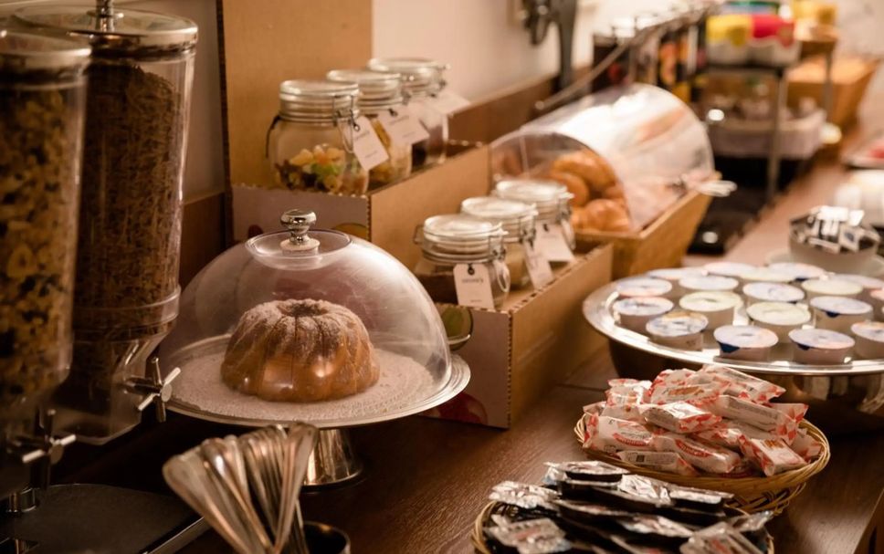 Buffet Photo