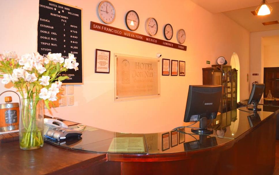 Front desk Photo