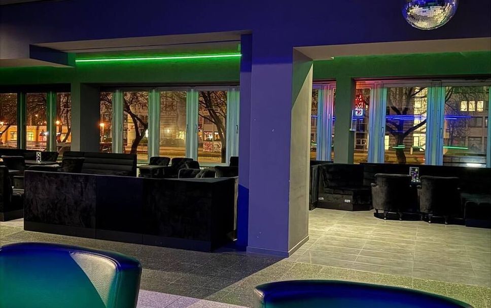 Bar Photo