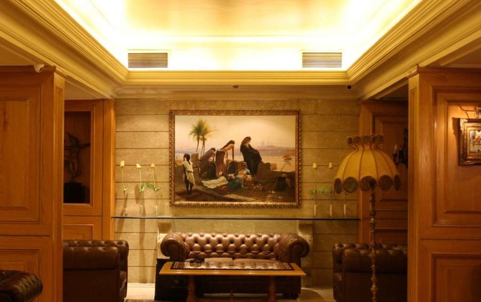 Lobby Photo