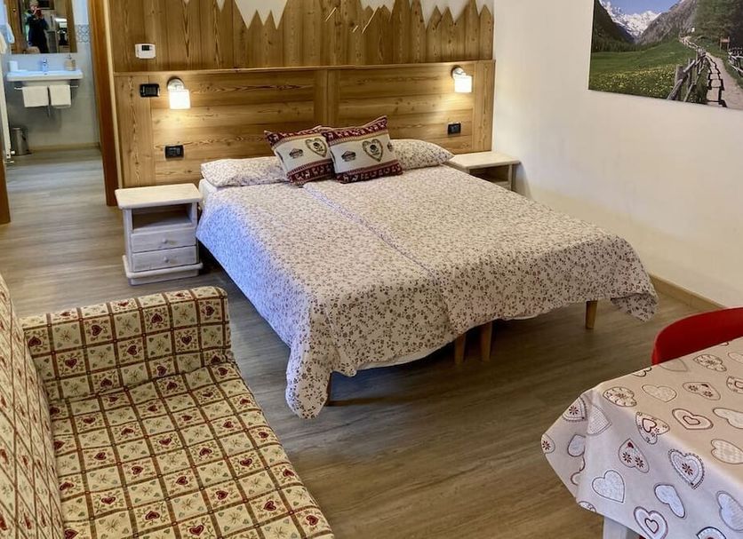 Bedroom Photo