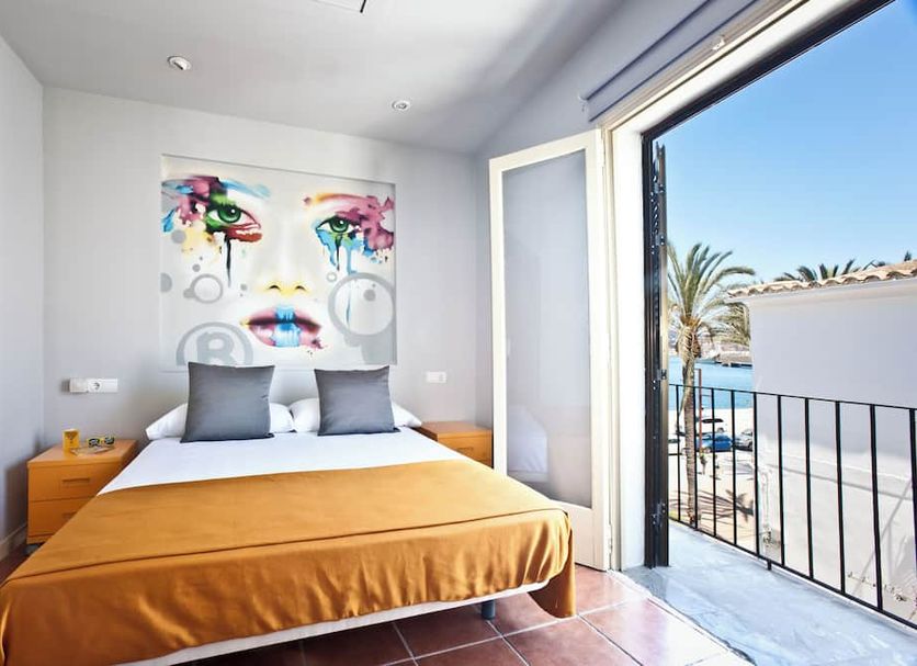 Bedroom Photo