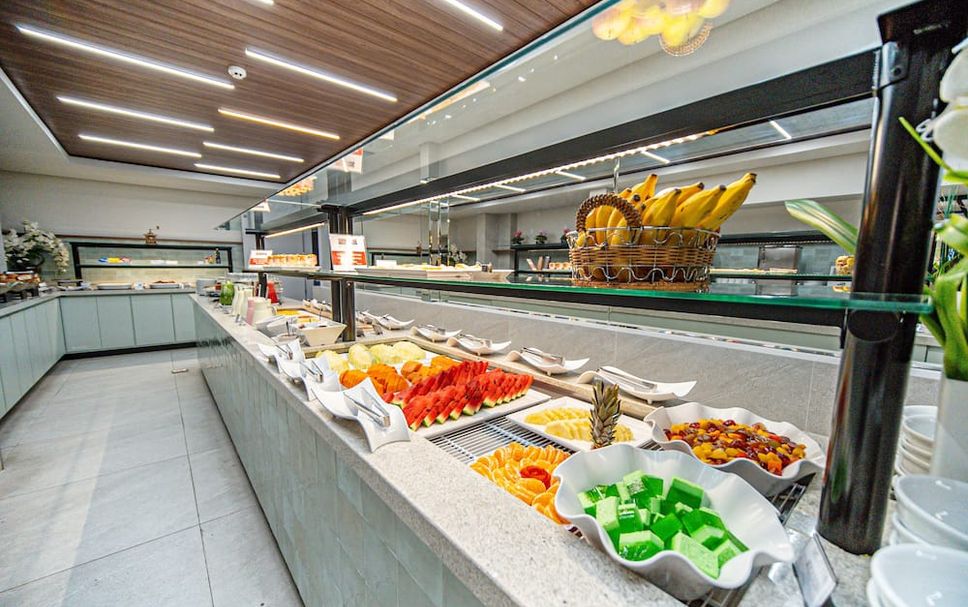 Buffet Photo