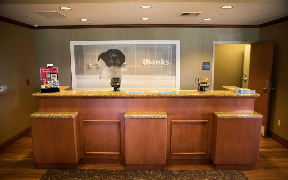 Front desk Photo