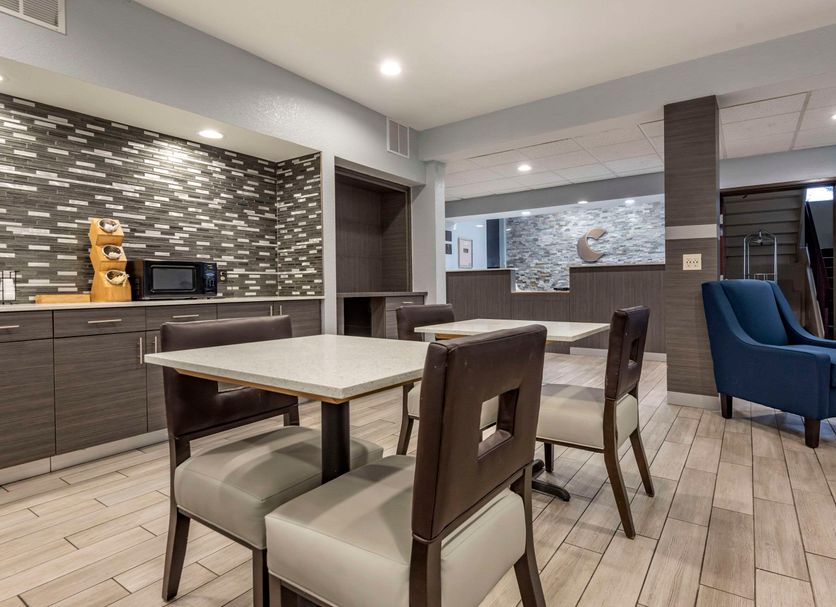 Dining room Photo