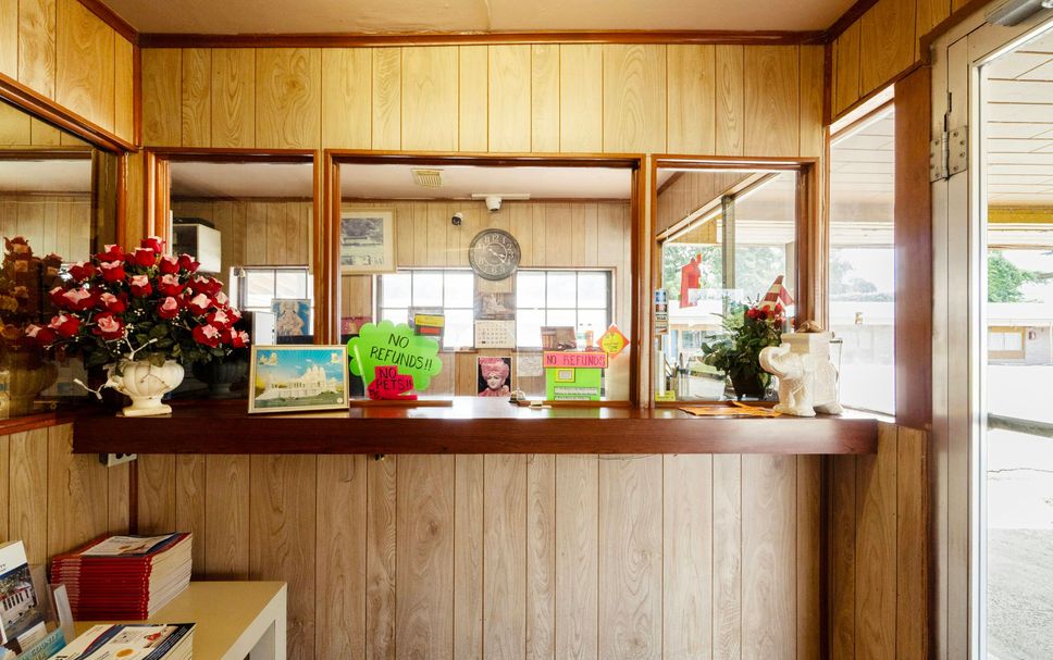 Front desk Photo