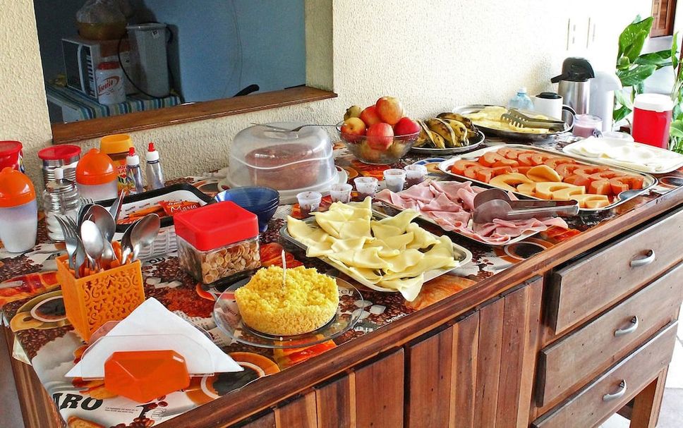 Buffet Photo