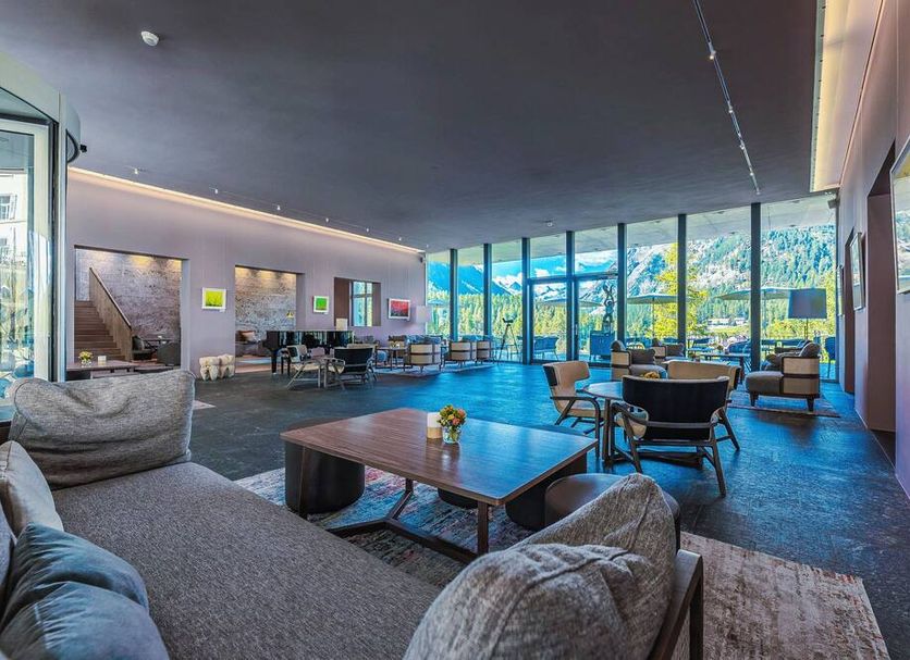 Lounge Photo