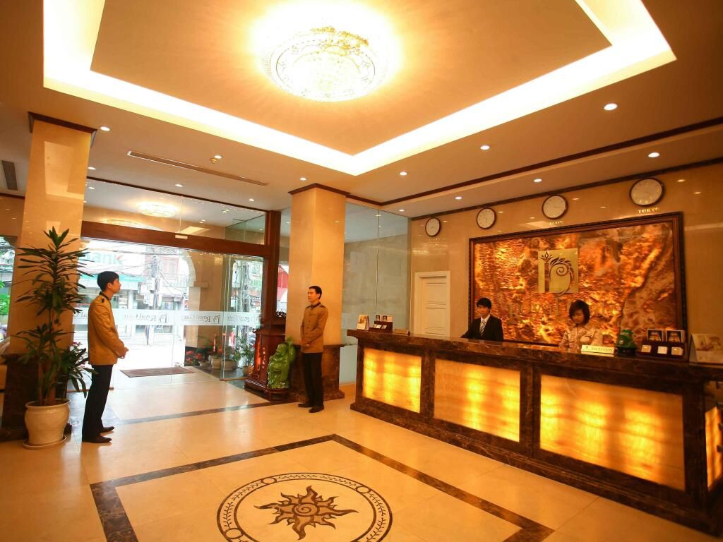 Front desk Photo