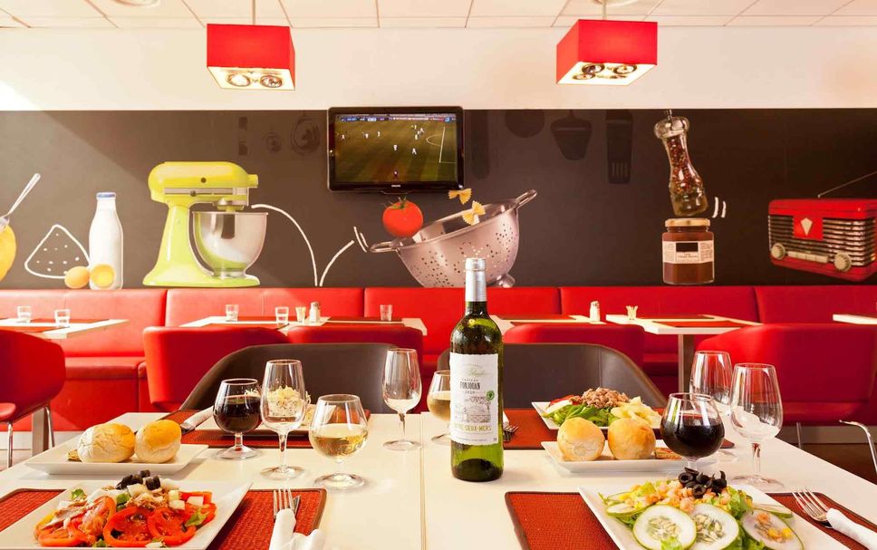 Restaurant Photo