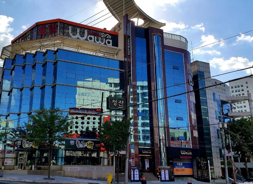 Building Photo