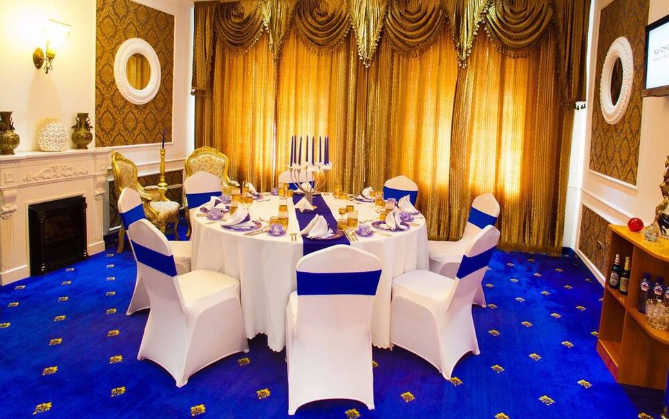 Banquet hall Photo