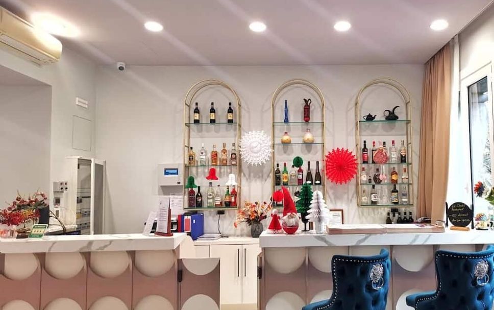 Bar Photo