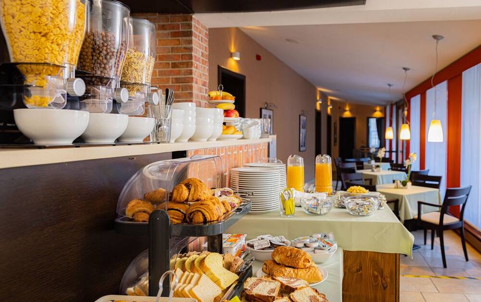 Buffet Photo