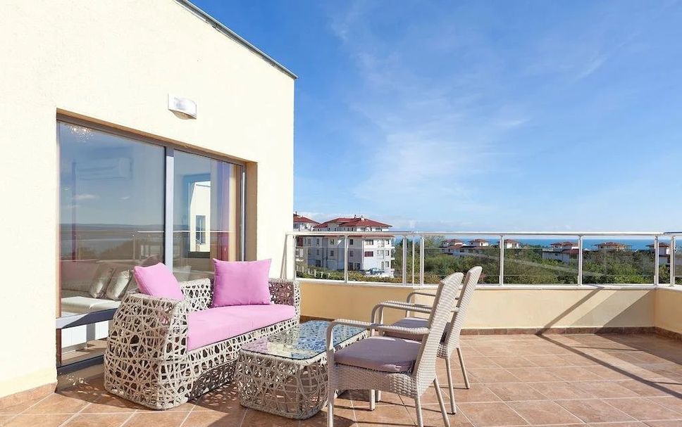 Balcony Photo