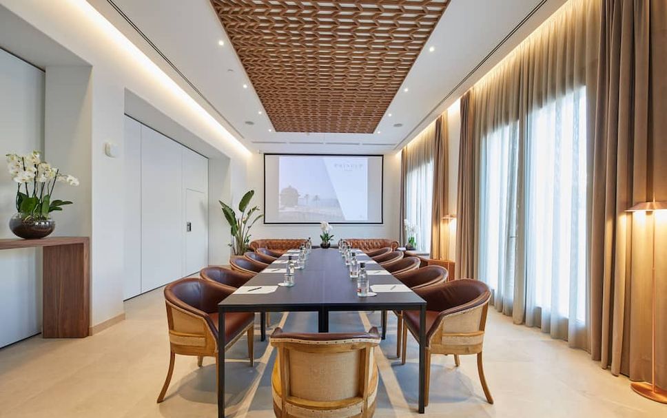 Conference room Photo