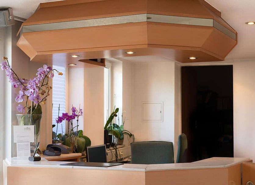 Front desk Photo