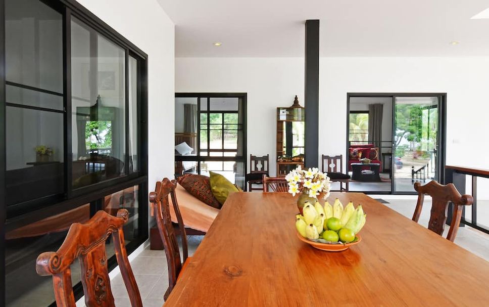 Dining room Photo