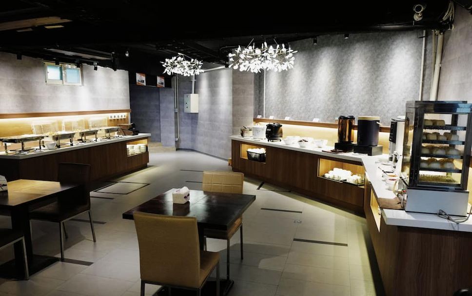 Buffet Photo