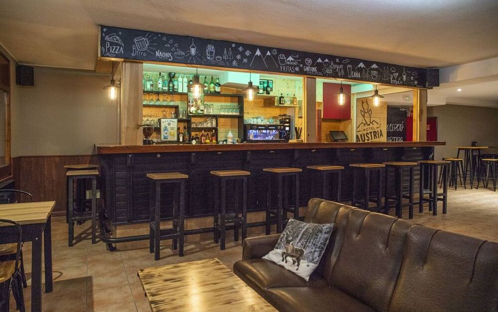 Bar Photo