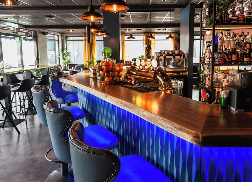 Bar Photo