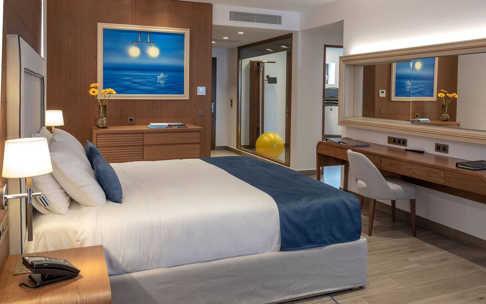 Bedroom Photo