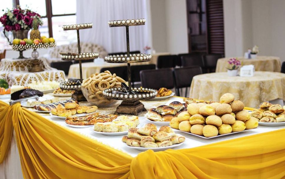 Buffet Photo