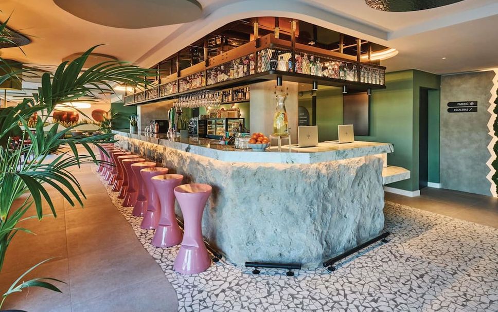 Bar Photo
