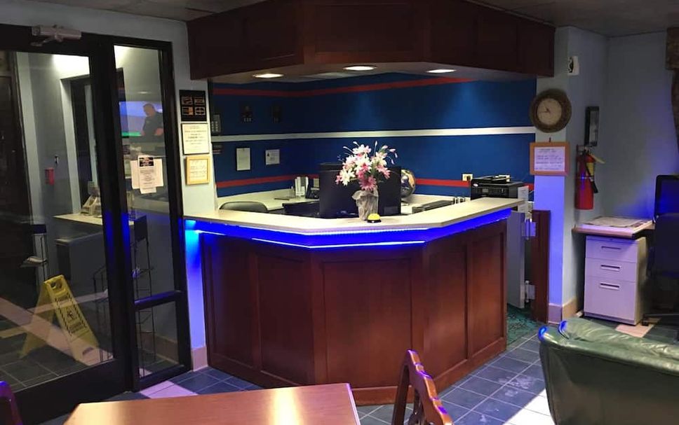 Front desk Photo