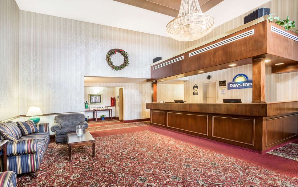 Front desk Photo