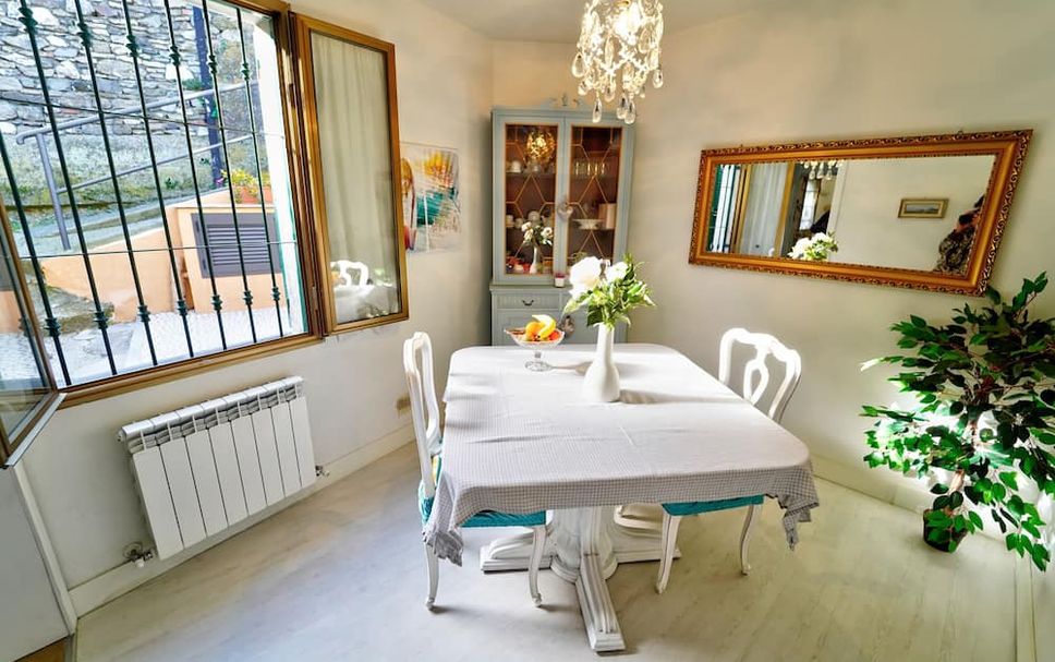 Dining room Photo