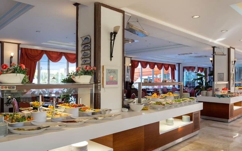 Buffet Photo