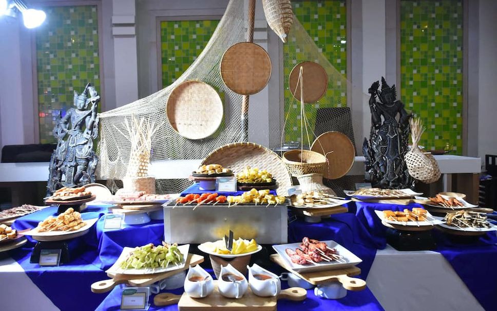Buffet Photo