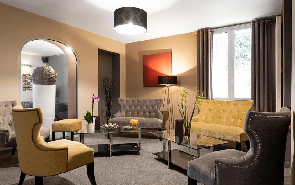 Lounge Photo