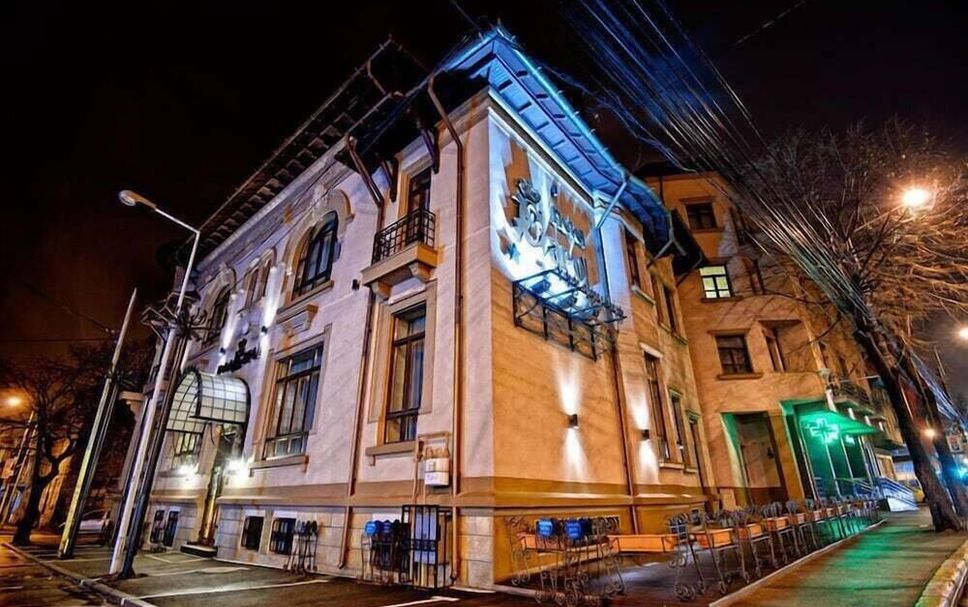 Building Photo