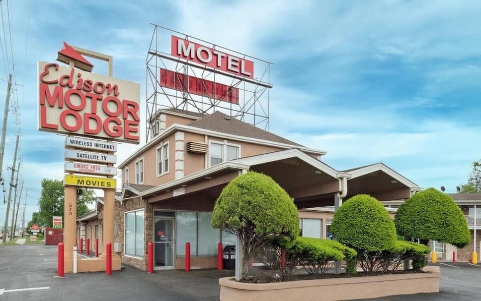 Edison Motor Lodge in Edison, the United States from $75: Deals ...