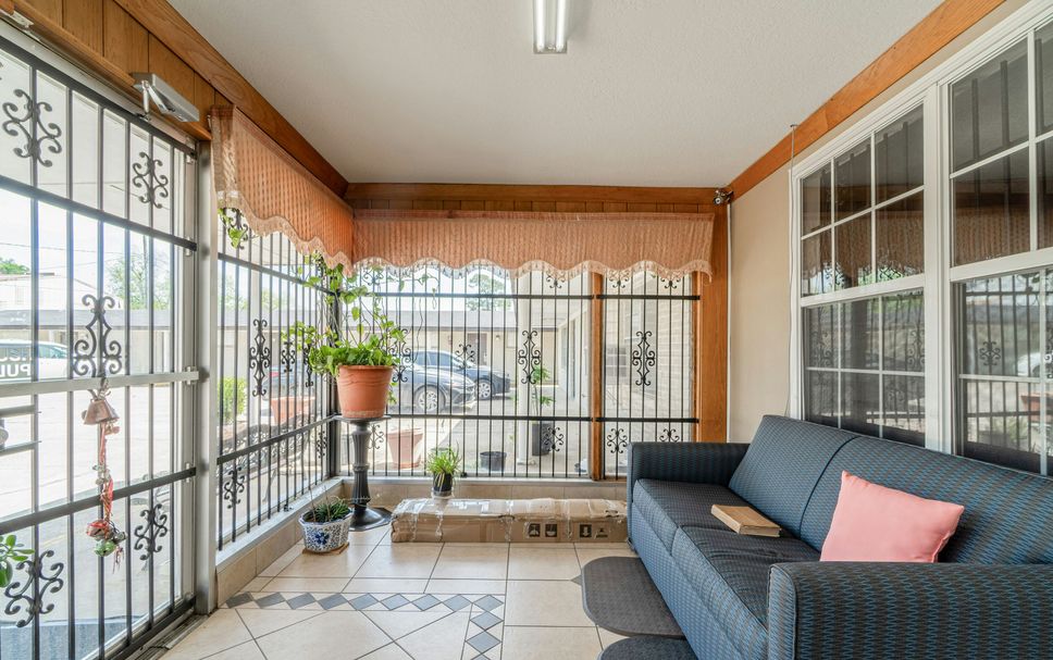 Balcony Photo