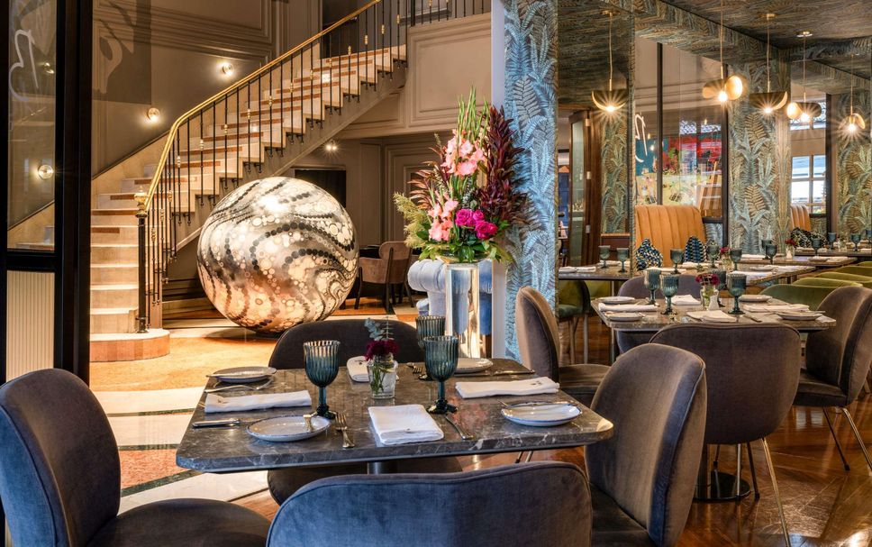 Restaurant Photo