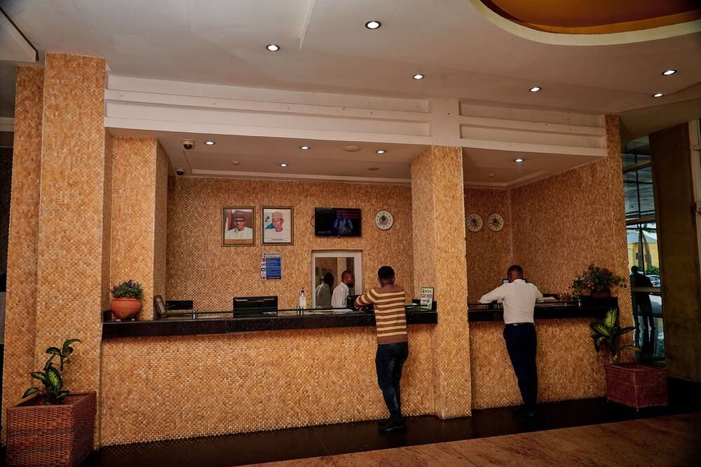Front desk Photo