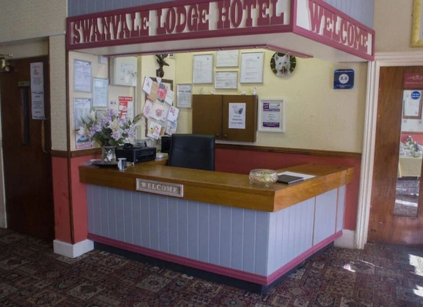 Front desk Photo