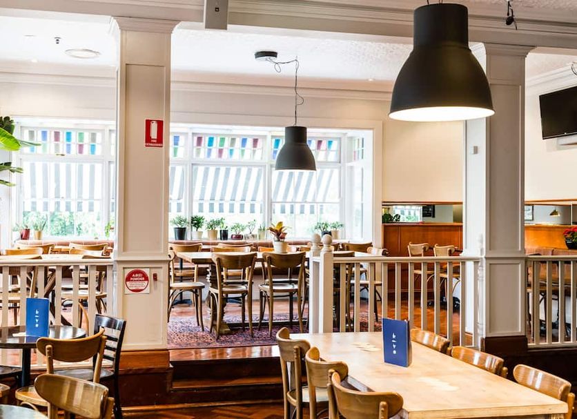 Restaurant Photo