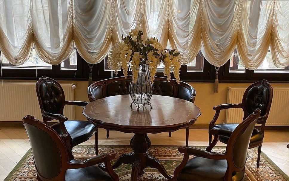 Dining room Photo