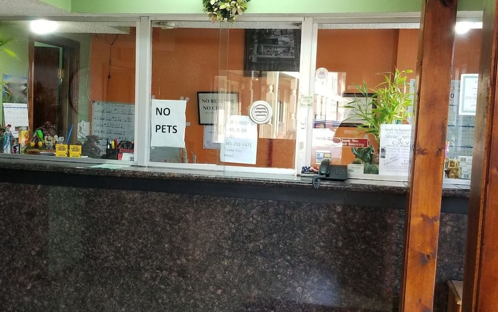 Front desk Photo