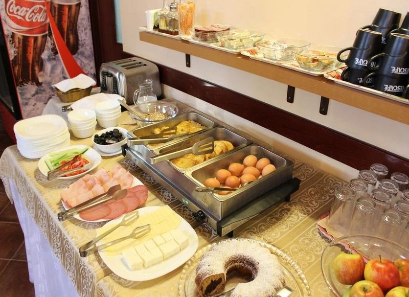 Buffet Photo