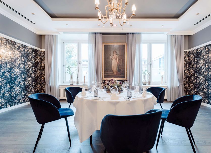 Banquet hall Photo