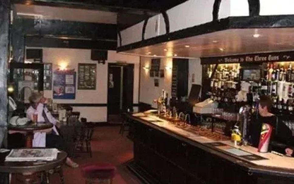 Bar Photo