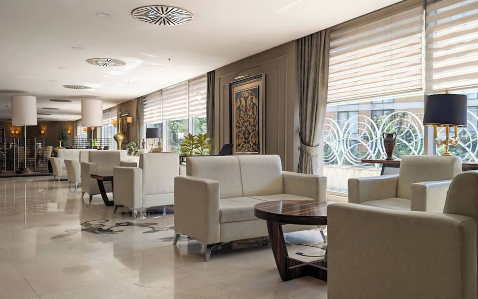 Lounge Photo