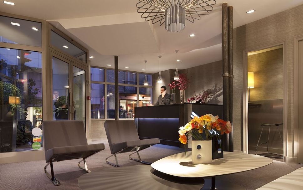 Lobby Photo